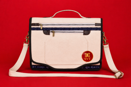 Durable Eco-Friendly Canvas Laptop Bag: Perfect for the Modern Professional